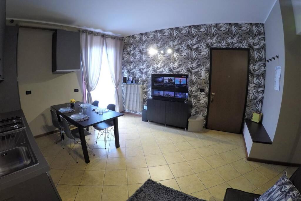شقة Casa Di Mirco - Ampio E Moderno Bilocale Castenedolo المظهر الخارجي الصورة